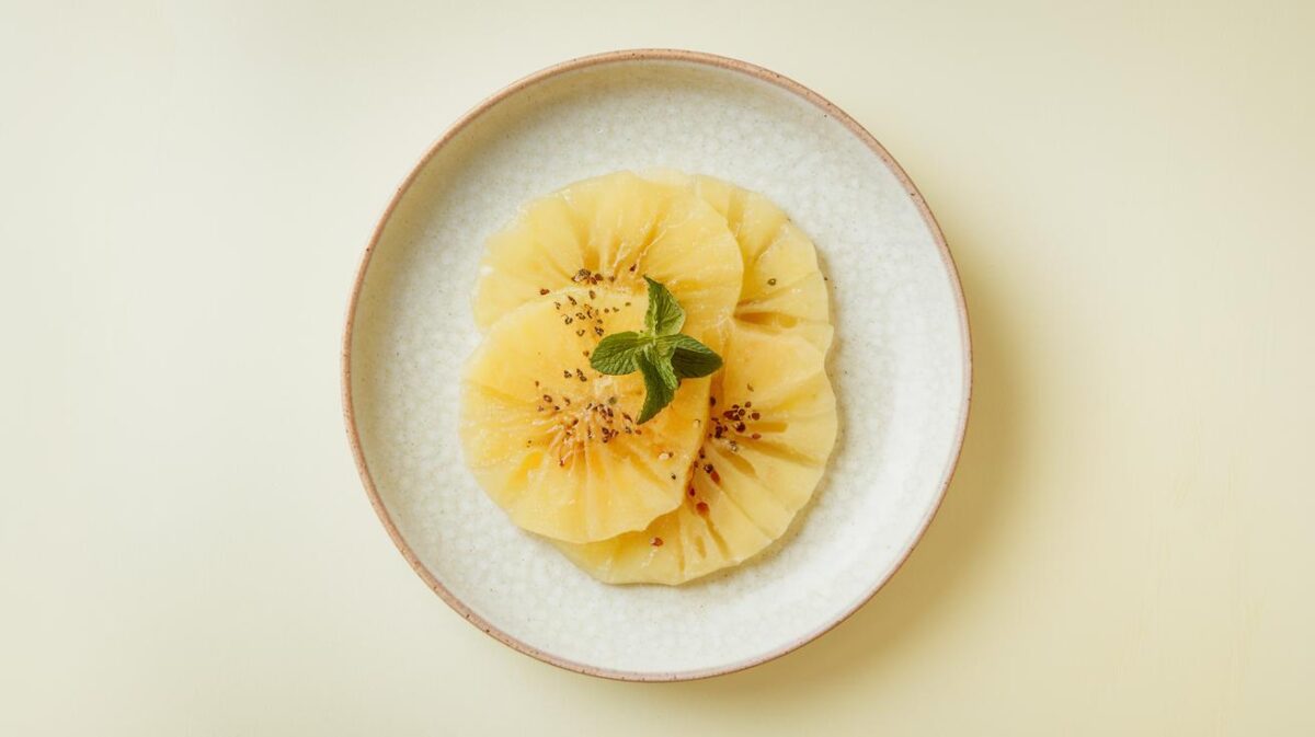 Raffinement végétal : carpaccio d'ananas végétalien, dessert léger